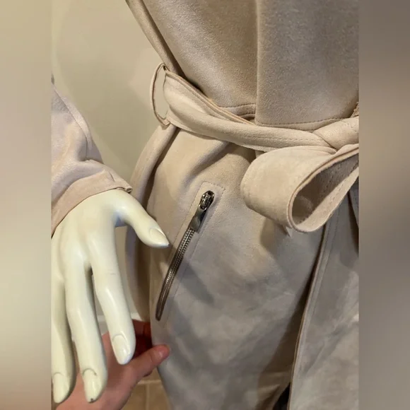 Tahari Light Beige Faux Leather Trench Coat with Waist Tie, Size Medium - Picture 9 of 16